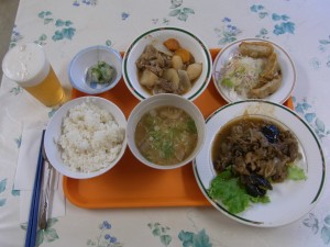本郷定食＋豚汁＋肉じゃが＋ビール